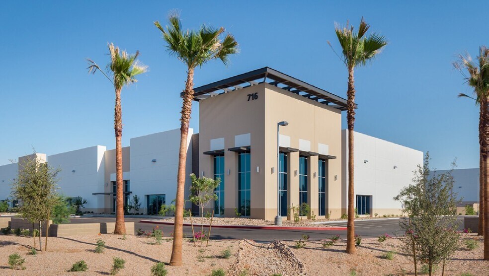 618 E Auto Center Dr, Mesa, AZ for lease - Building Photo - Image 2 of 6