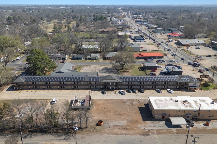 1907 Lamar Ave, Paris, TX à vendre - Photo du bâtiment - Image 2 de 21