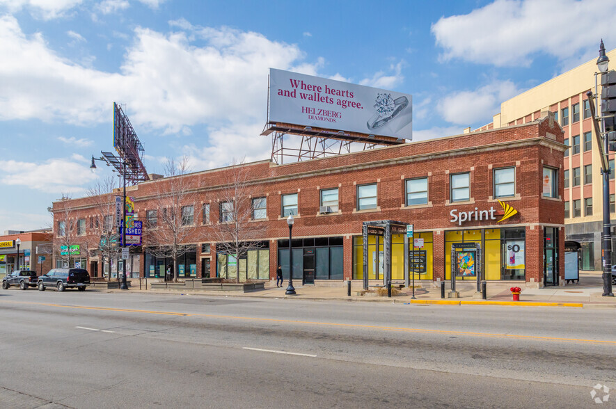 4800 W Irving Park Rd, Chicago, IL à vendre - Photo du bâtiment - Image 1 de 1