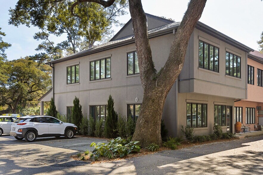 18 Executive Park Rd, Hilton Head Island, SC à louer - Photo du bâtiment - Image 3 de 3