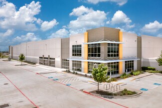 Plus de détails pour 10939 Fischer Rd, Von Ormy, TX - Industriel à louer