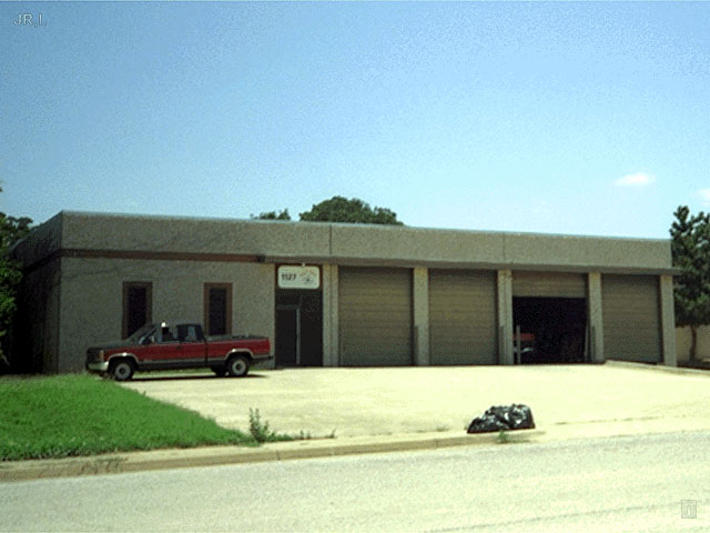 1127 S Airport Cir, Euless, TX for sale - Building Photo - Image 2 of 2