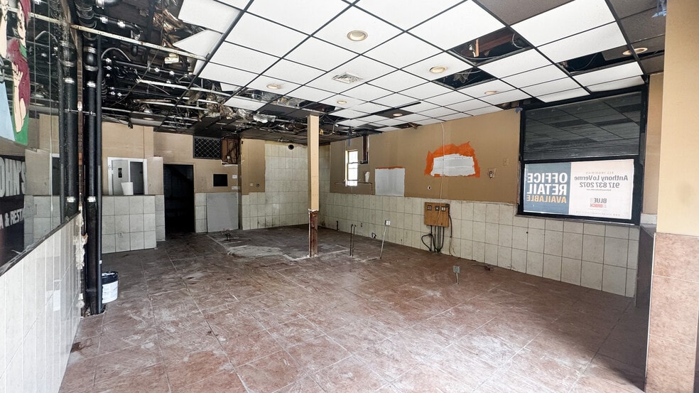 2339 Astoria Blvd, Long Island City, NY for lease - Building Photo - Image 3 of 11