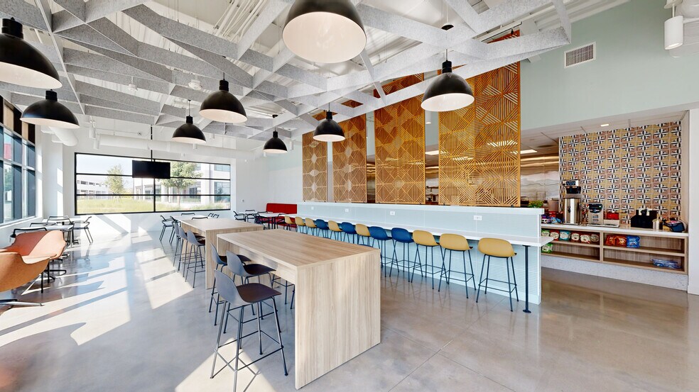 1961 SH 121, Lewisville, TX à louer - Numérisation 3D de Matterport - Image 3 de 23