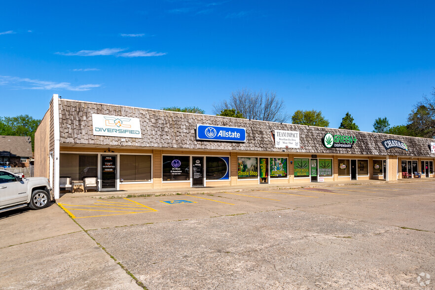 7832-7842 S Elm Pl, Broken Arrow, OK for sale - Primary Photo - Image 1 of 1