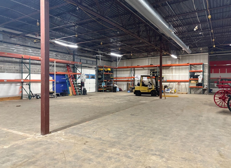 19003 S Beavercreek Rd, Oregon City, OR for lease - Interior Photo - Image 1 of 9