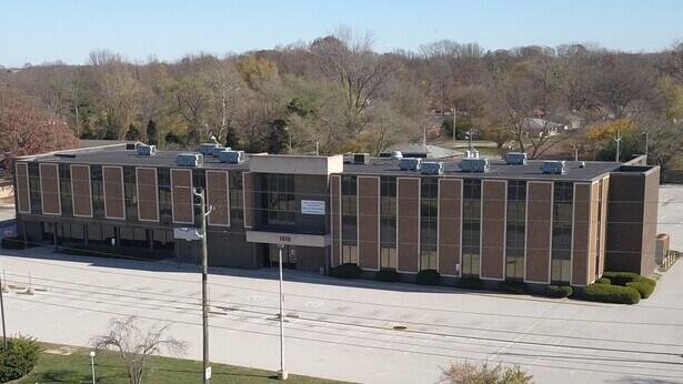 1213 N Arlington Ave, Indianapolis, IN à vendre - Photo du bâtiment - Image 2 de 20