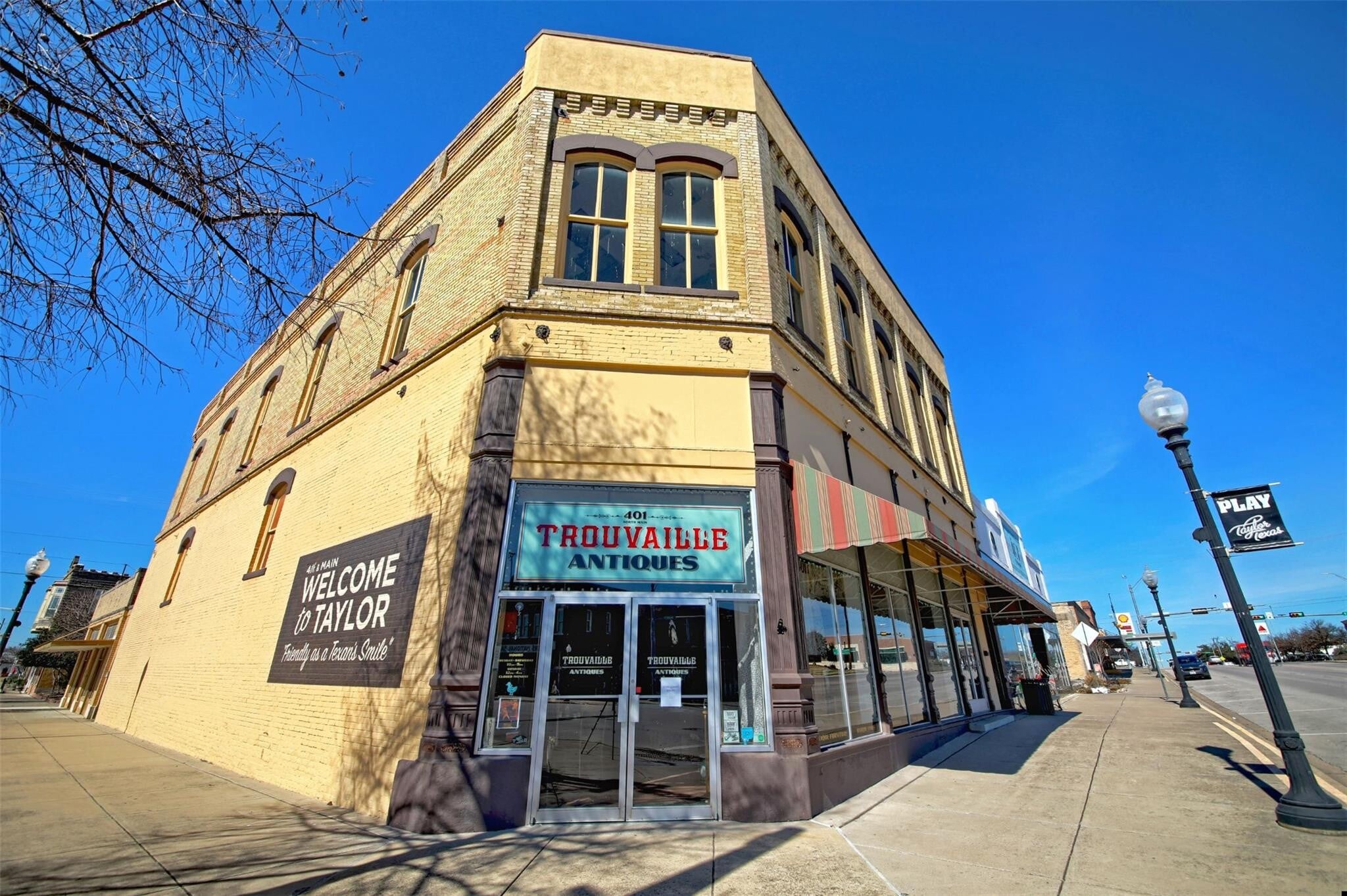 401 N Main St, Taylor, TX for sale Primary Photo- Image 1 of 9
