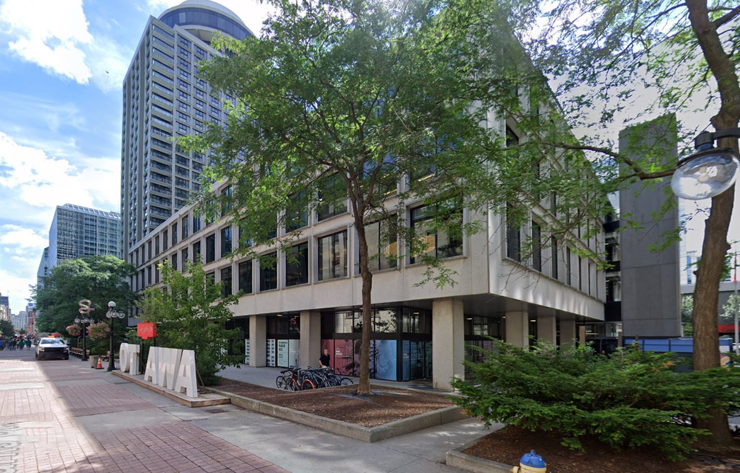 320 Queen St, Ottawa, ON for lease Building Photo- Image 1 of 6