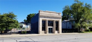 Plus de détails pour 2506 E Washington St, Indianapolis, IN - Commerce de détail à vendre