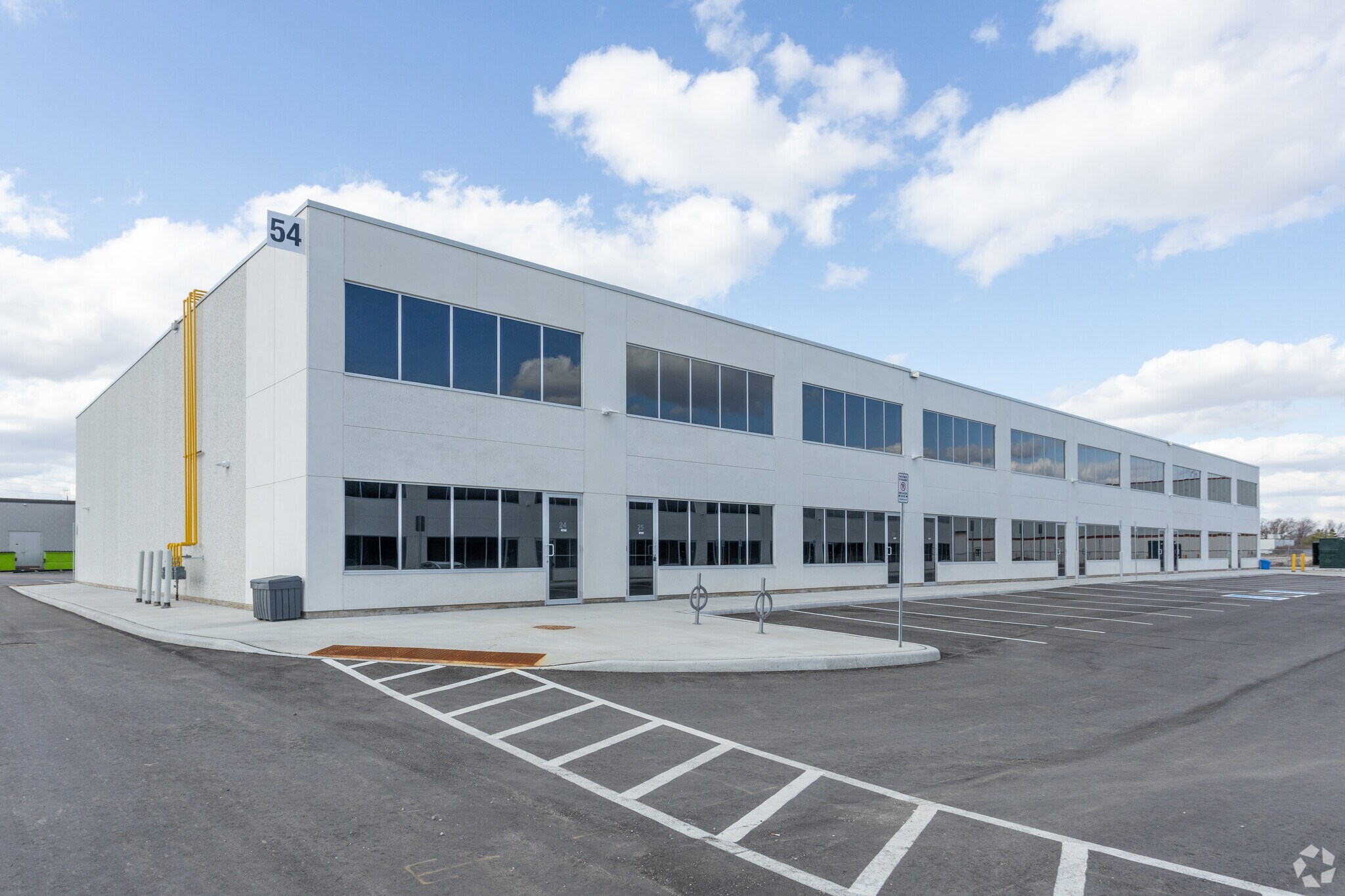 54 Steeles Ave E, Milton, ON à vendre Photo principale- Image 1 de 1