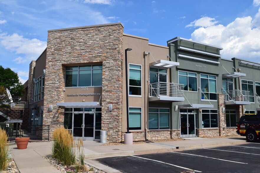 7374 S Alton Way, Centennial, CO à vendre - Photo du bâtiment - Image 3 de 5