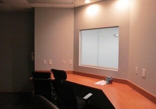 1328 N Lake Park Blvd, Carolina Beach, NC à louer Photo intérieure- Image 1 de 5