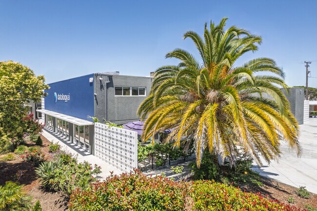 Plus de détails pour 699 Veterans Blvd, Redwood City, CA - Bureau à louer