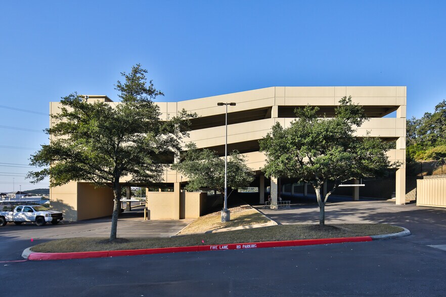 18302 Talavera Rdg, San Antonio, TX à louer - Photo du bâtiment - Image 3 de 7