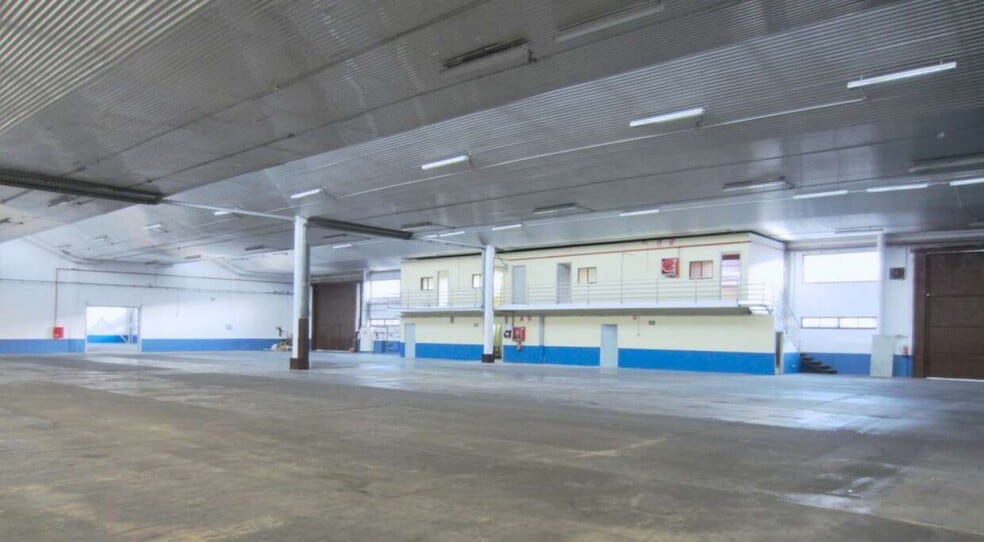 Calle Sifón, 7, San Agustín del Guadalix, Madrid à louer - Photo du bâtiment - Image 3 de 4