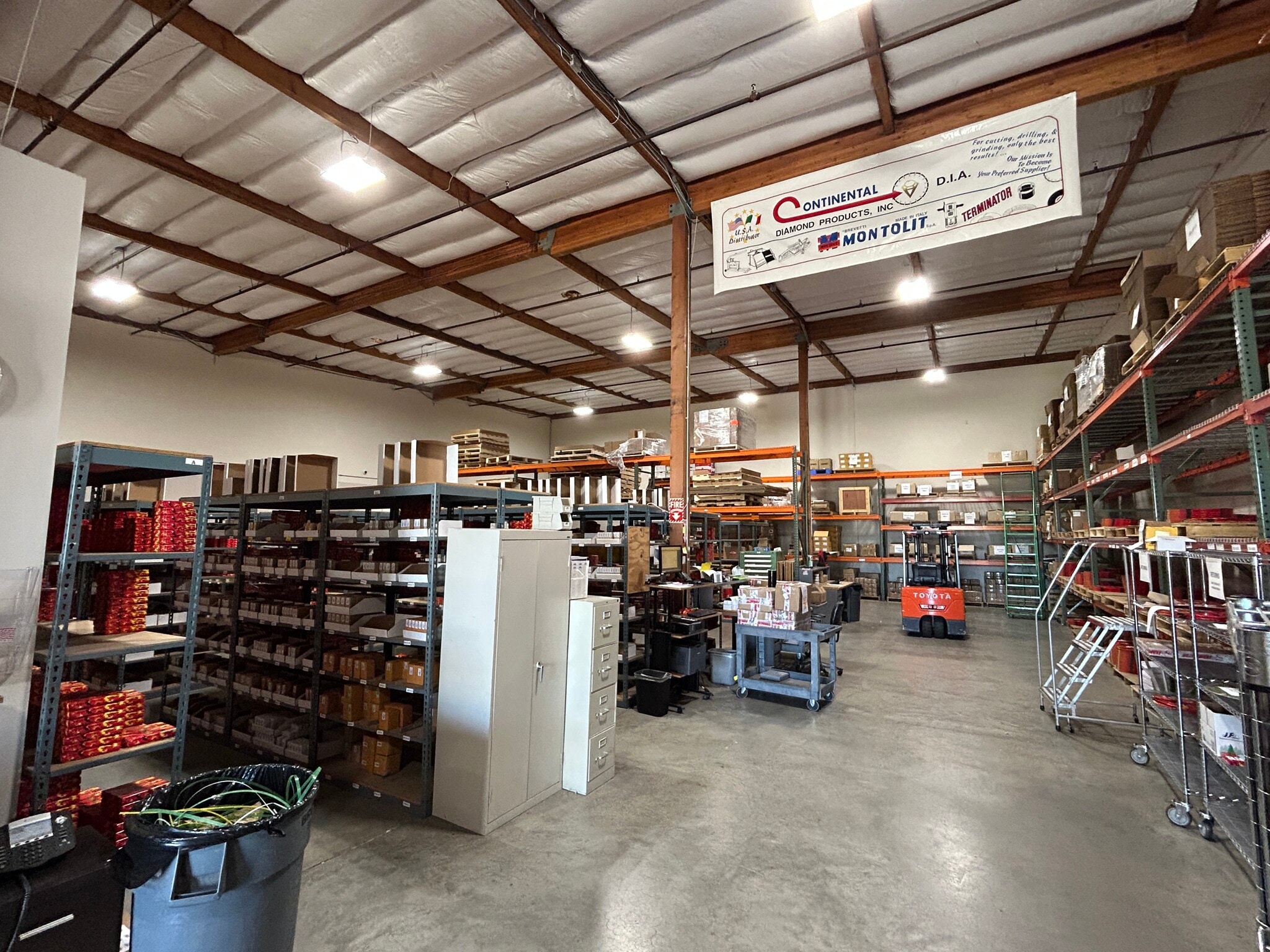 1300 Industrial Rd, San Carlos, CA à louer Photo intérieure- Image 1 de 10