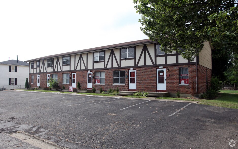 123-131 Dunmore Rd, Circleville, OH à vendre - Photo du bâtiment - Image 2 de 2