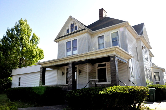 208 N Park St, Streator, IL for sale - Building Photo - Image 1 of 153