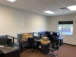 2225 W Pecos Rd, Chandler, AZ à louer Photo intérieure- Image 2 de 16