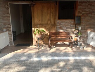 Plus de détails pour Commerce de détail à louer