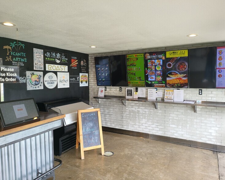 17951 Sky Park Cir, Irvine, CA à louer - Photo du bâtiment - Image 2 de 12