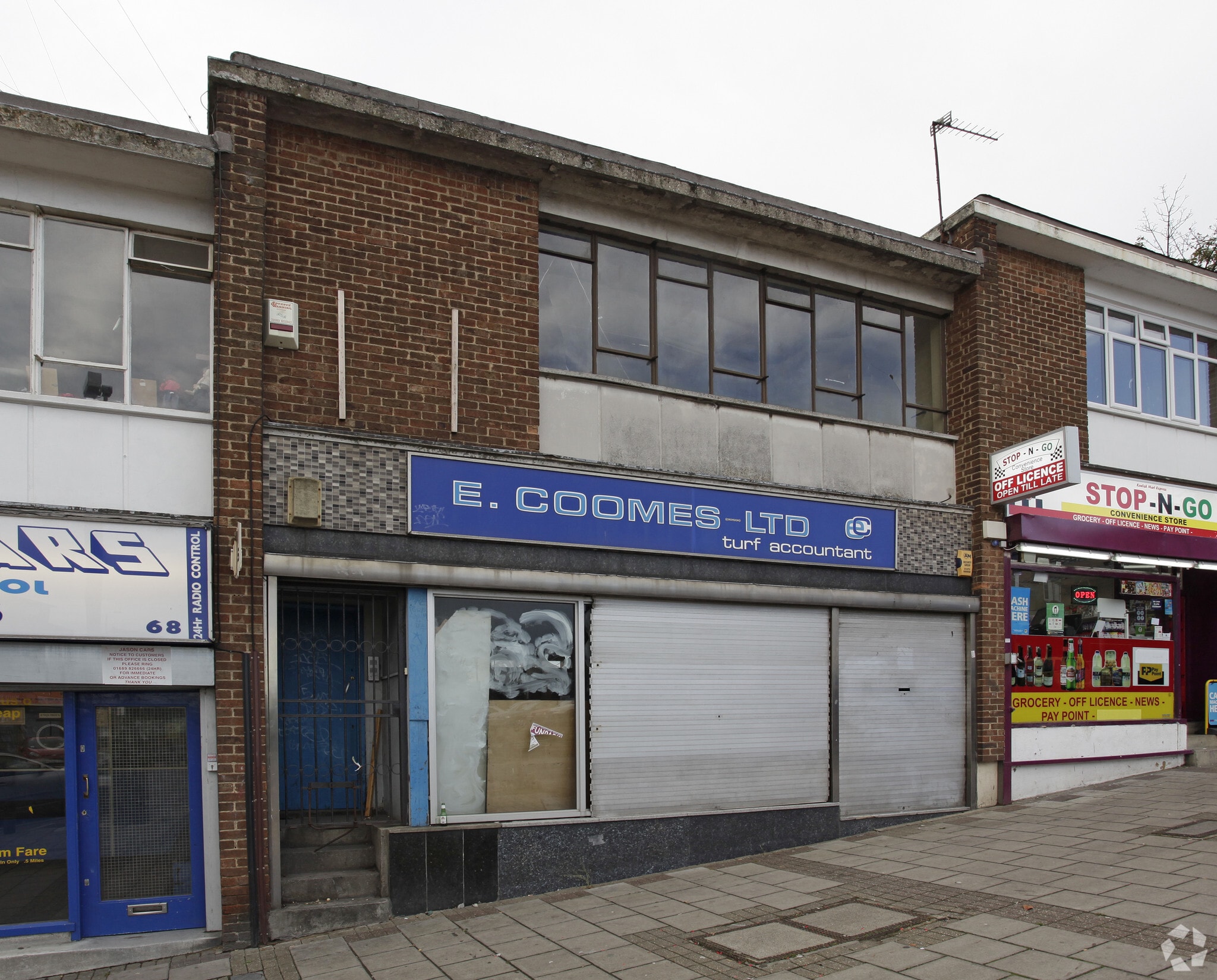 62-72 Sayes Court Rd, Bromley for lease Primary Photo- Image 1 of 6