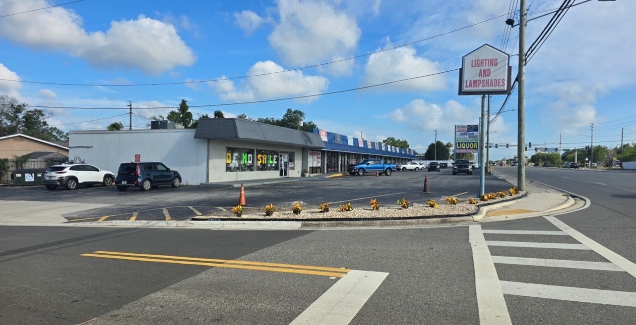 12691 Seminole Blvd, Largo, FL for lease Building Photo- Image 1 of 2