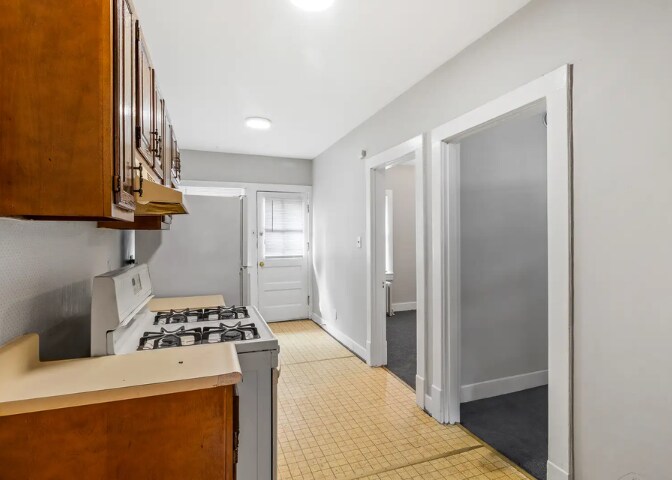 3610-3614 Del Park Ter, Louisville, KY à vendre - Photo intérieure - Image 3 de 13