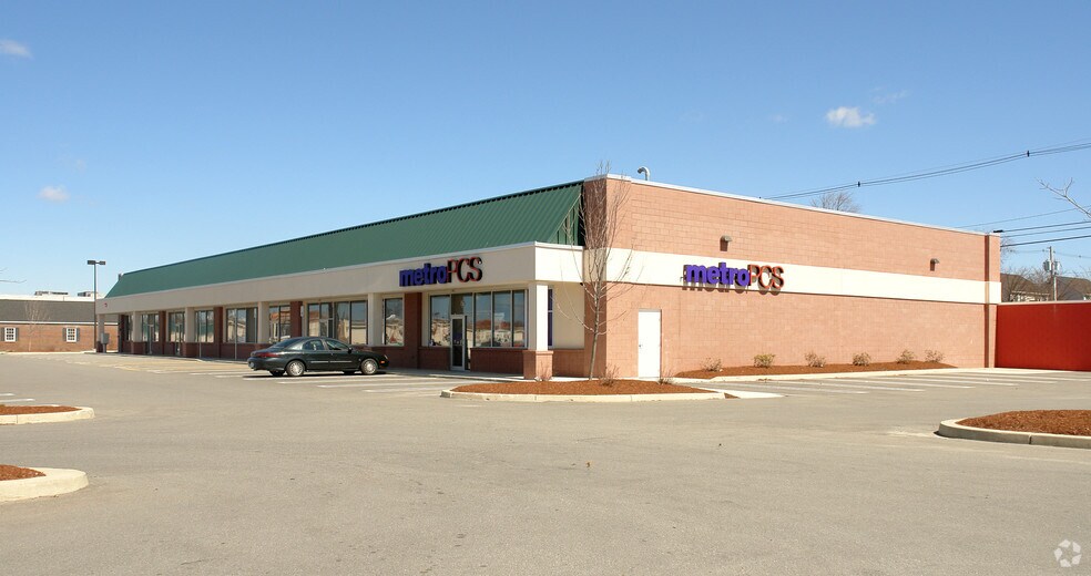 580-586 Valley St, Manchester, NH à vendre - Photo principale - Image 1 de 3