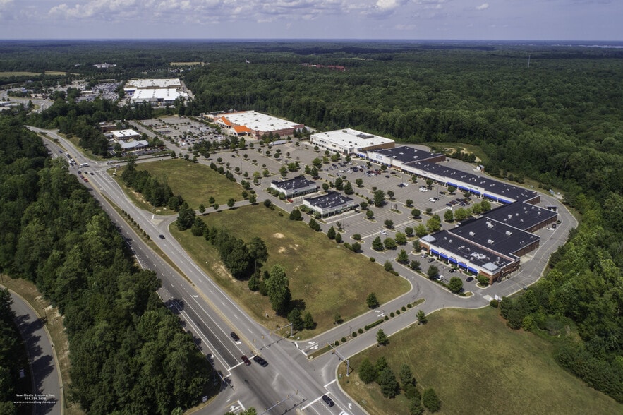 6624 Mooretown Rd, Williamsburg, VA for sale - Building Photo - Image 2 of 7