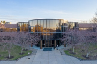 Plus de détails pour 3507 Highpoint Dr N, Oakdale, MN - Bureau à louer