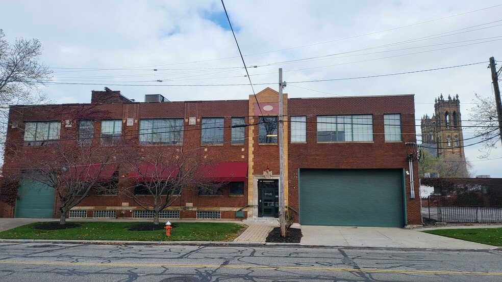 1457 E 40th St, Cleveland, OH for lease - Building Photo - Image 1 of 38