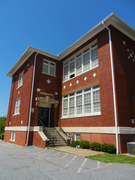 600 Magnolia St, Spartanburg, SC for sale - Building Photo - Image 3 of 16