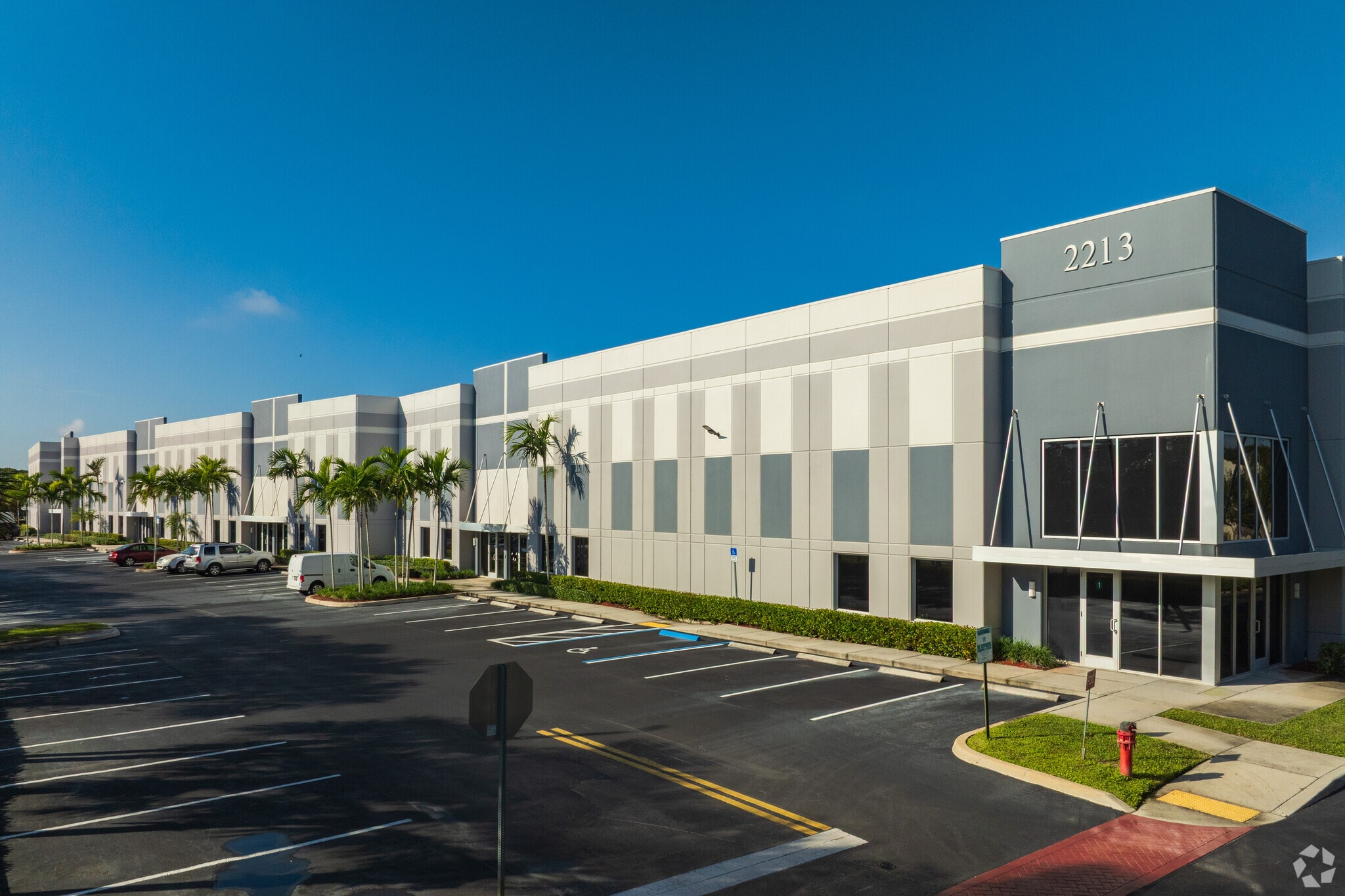2213 Vista Pky N, West Palm Beach, FL for lease Building Photo- Image 1 of 6