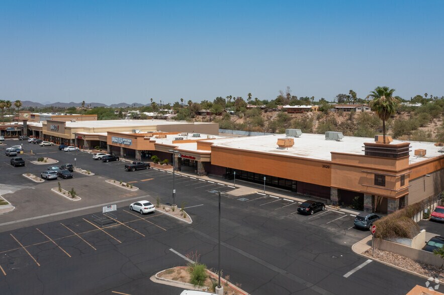3800-3936 W Ina Rd, Tucson, AZ à louer - Photo du bâtiment - Image 2 de 8