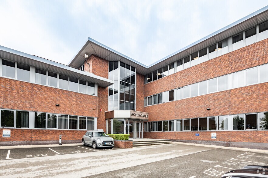 Wilmslow Rd, Cheadle à louer - Photo du bâtiment - Image 2 de 3