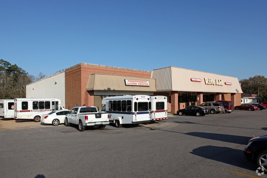 5301 Overlook Rd, Mobile, AL à vendre - Photo du bâtiment - Image 2 de 13