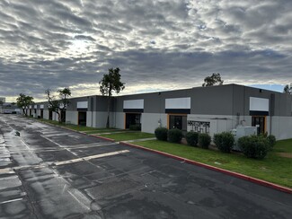 Plus de détails pour 2121 S Priest Dr, Tempe, AZ - Industriel à louer