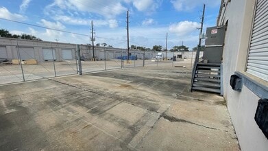 19407 Park Row, Houston, TX à louer Photo intérieure- Image 1 de 7