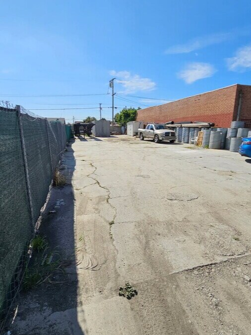 4742 Floral Drive CA Dr, Los Angeles, CA à vendre Photo principale- Image 1 de 2