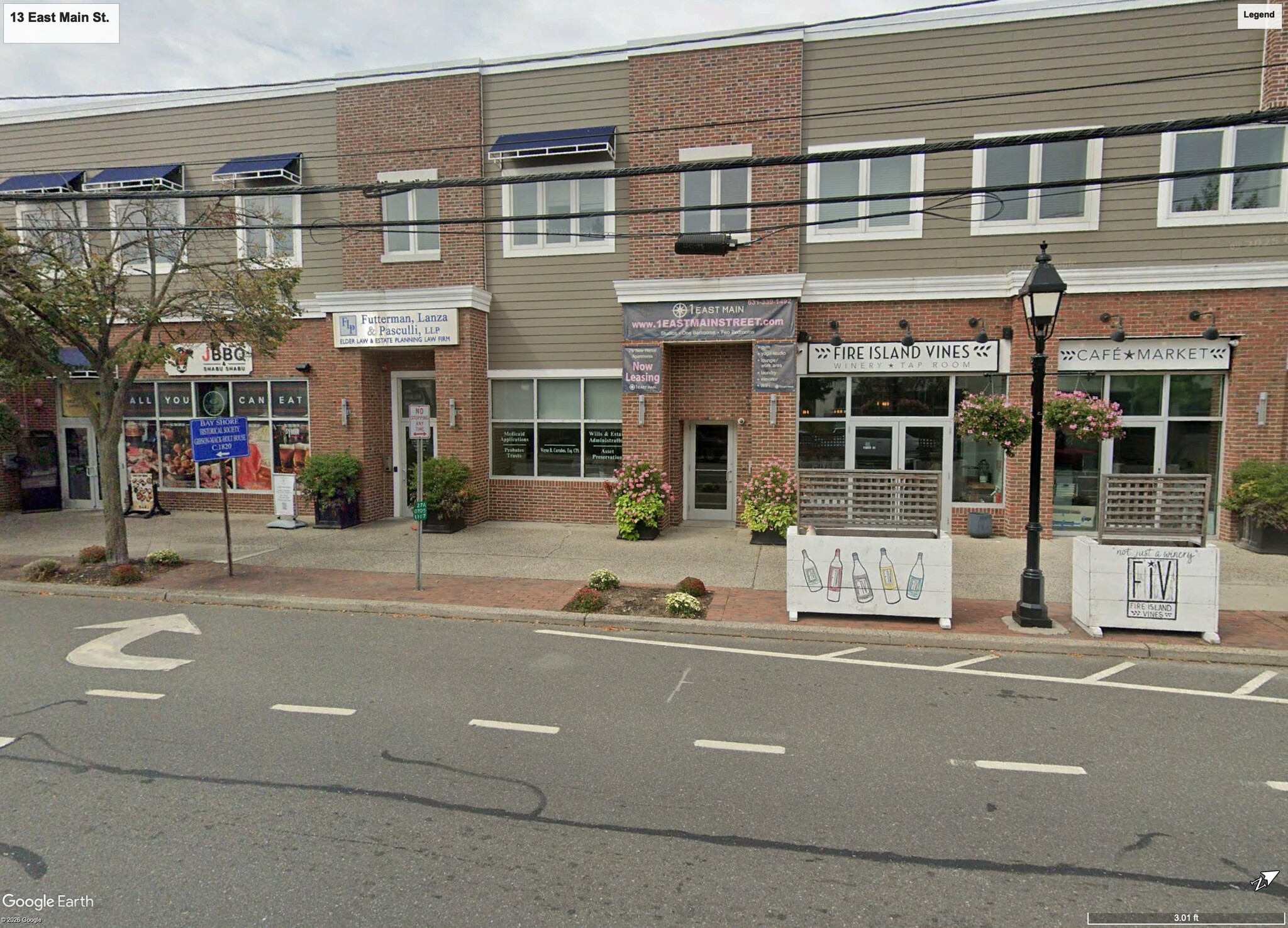 1 E Main St, Bay Shore, NY for lease Primary Photo- Image 1 of 3