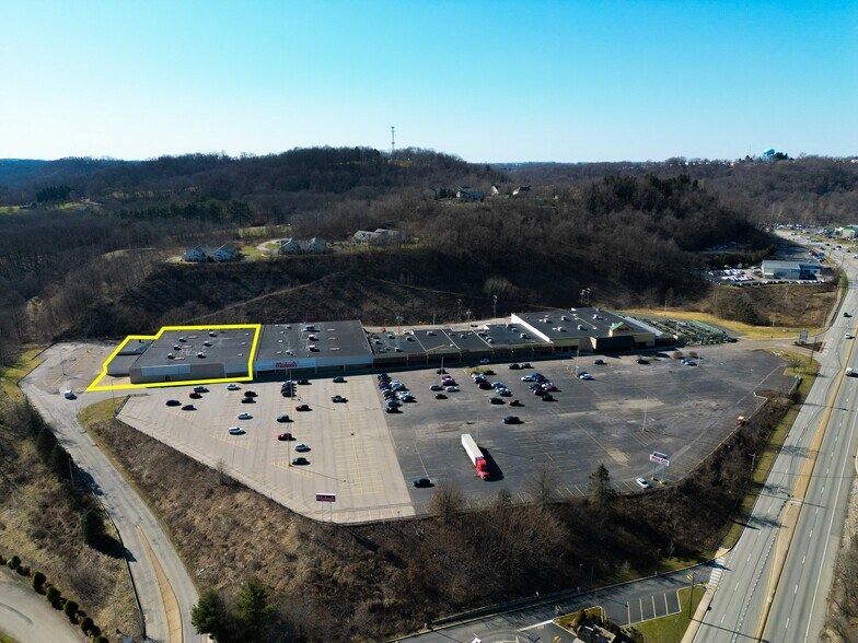 5070 William Penn Hwy, Monroeville, PA à louer - Photo du bâtiment - Image 2 de 6