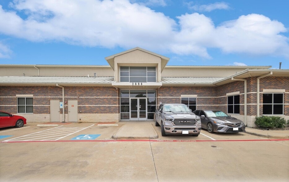 2698 N Galloway Ave, Mesquite, TX for lease - Building Photo - Image 1 of 43