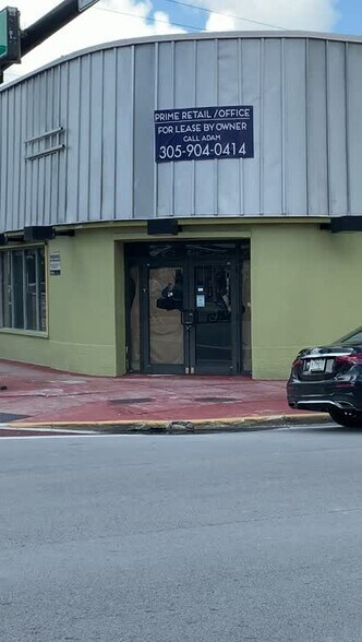 7100-7116 Collins Ave, Miami Beach, FL à louer - Vidéo sur l’inscription commerciale - Image 1 de 7