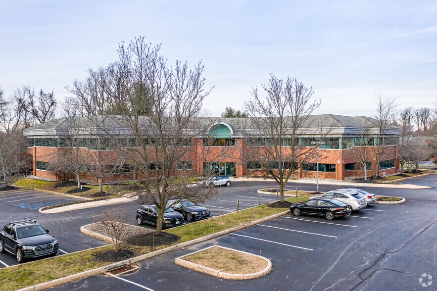 18 Campus Blvd, Newtown Square, PA à louer - Photo du bâtiment - Image 3 de 4