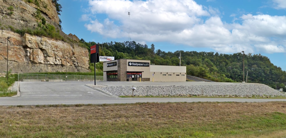 60 Fitz Gilbert Rd, Hazard, KY à louer - Photo du bâtiment - Image 2 de 3