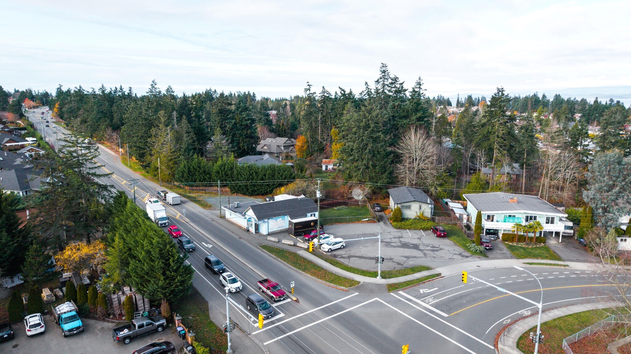 549-563 Island Hwy W, Parksville, BC à vendre Photo principale- Image 1 de 7