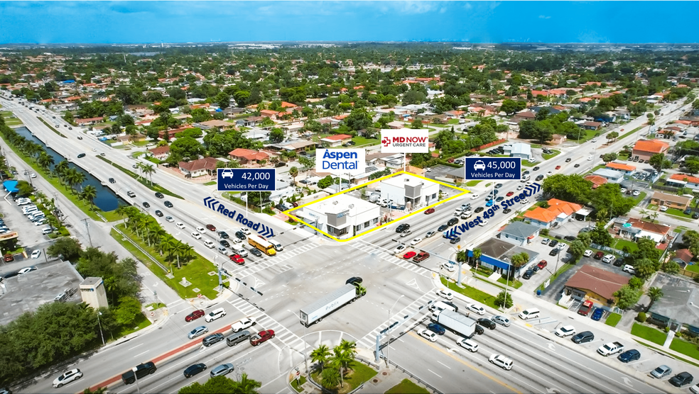 385 W 49th St, Hialeah, FL for sale - Building Photo - Image 1 of 1