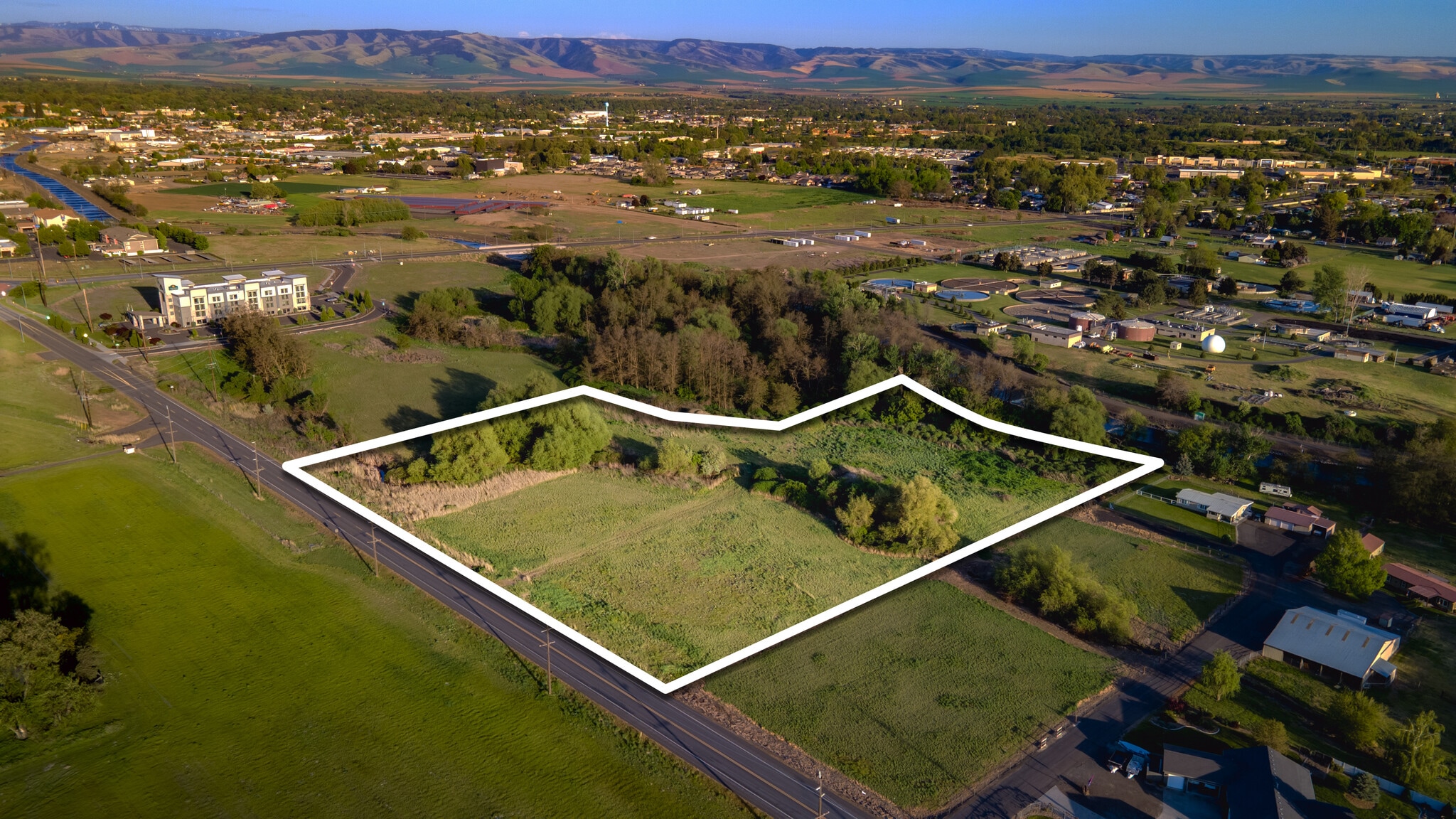 1595 Heritage Rd, Walla Walla, WA for sale Aerial- Image 1 of 6